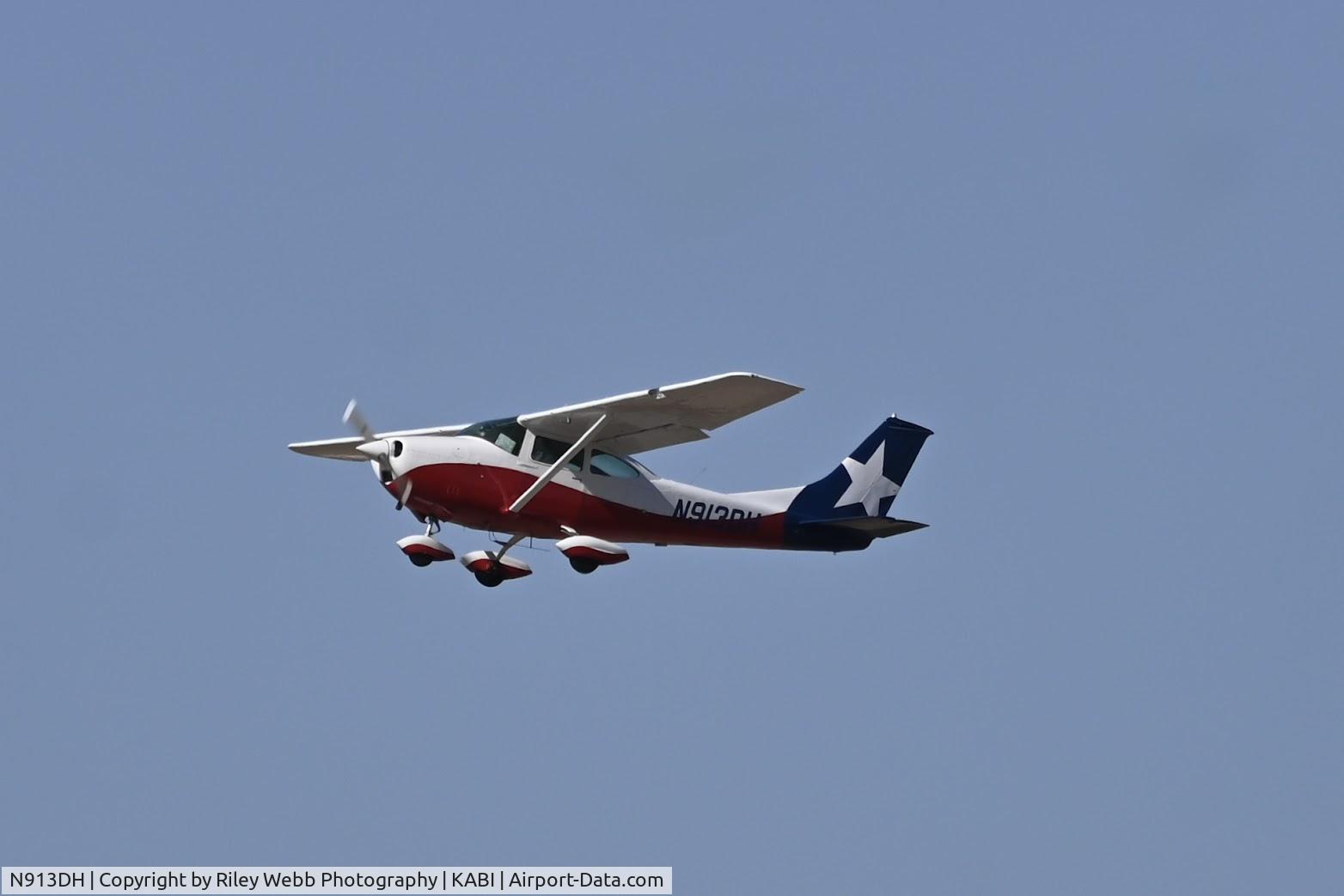 N913DH, 1968 Cessna 182L Skylane C/N 18259017, Departure