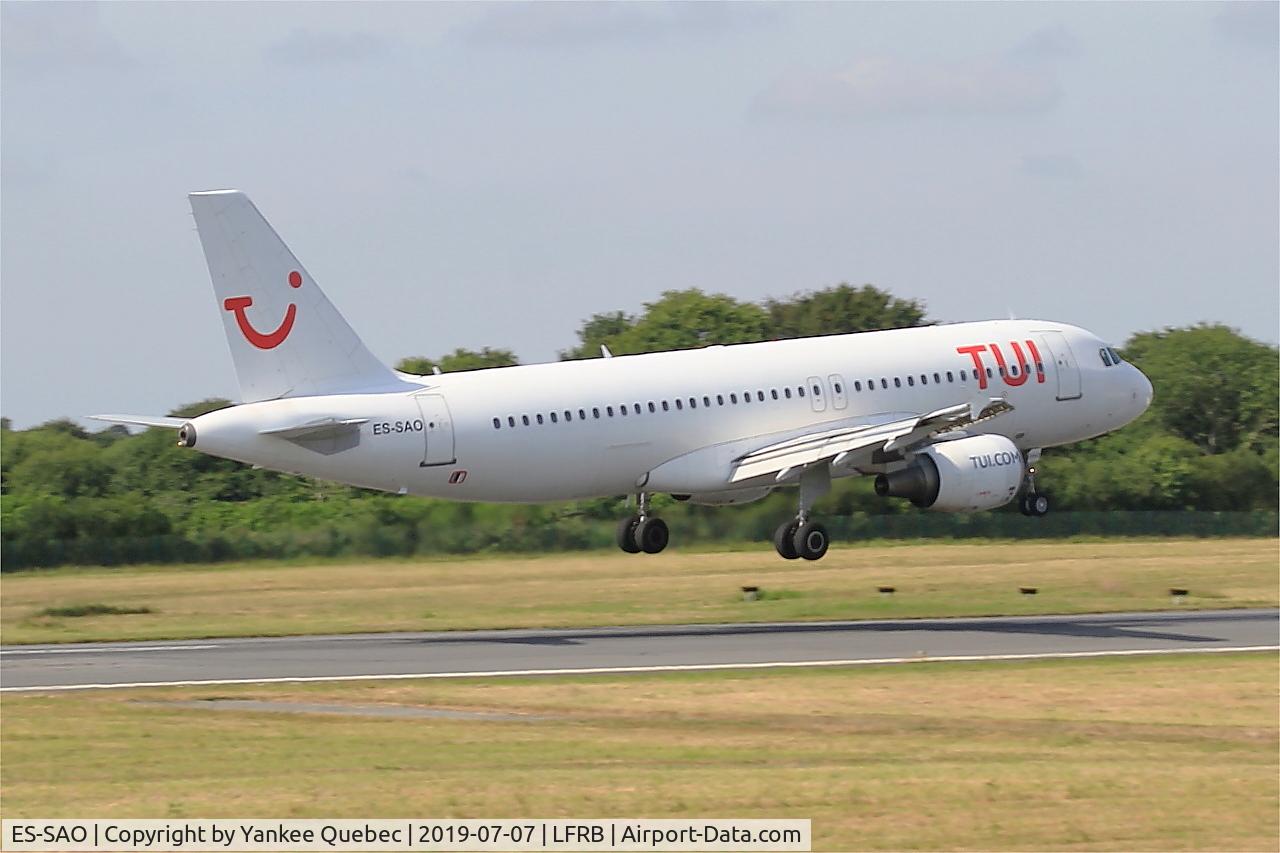 ES-SAO, 1998 Airbus A320-214 C/N 0936, Landing rwy 07R, Brest-Bretagne airport (LFRB-BES)
