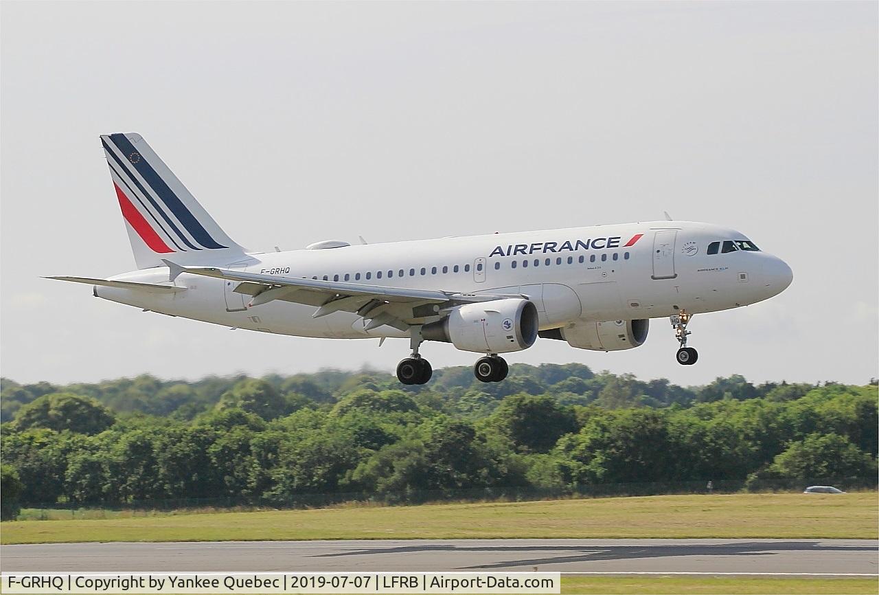 F-GRHQ, 2000 Airbus A319-111 C/N 1404, Landing rwy 07R, Brest-Bretagne airport (LFRB-BES)