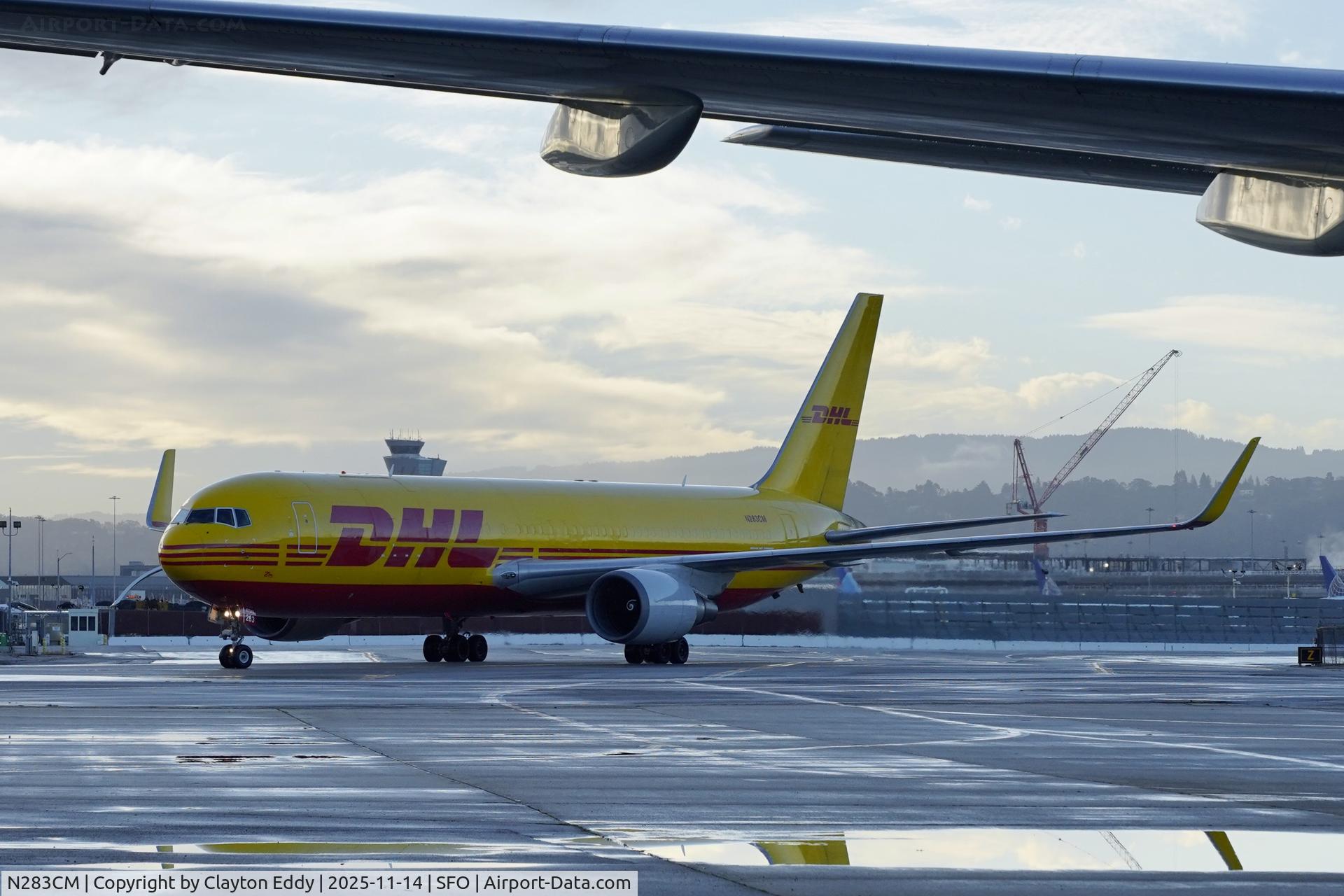 N283CM, 2011 Boeing 767-381/ER C/N 40566, SFO 2025