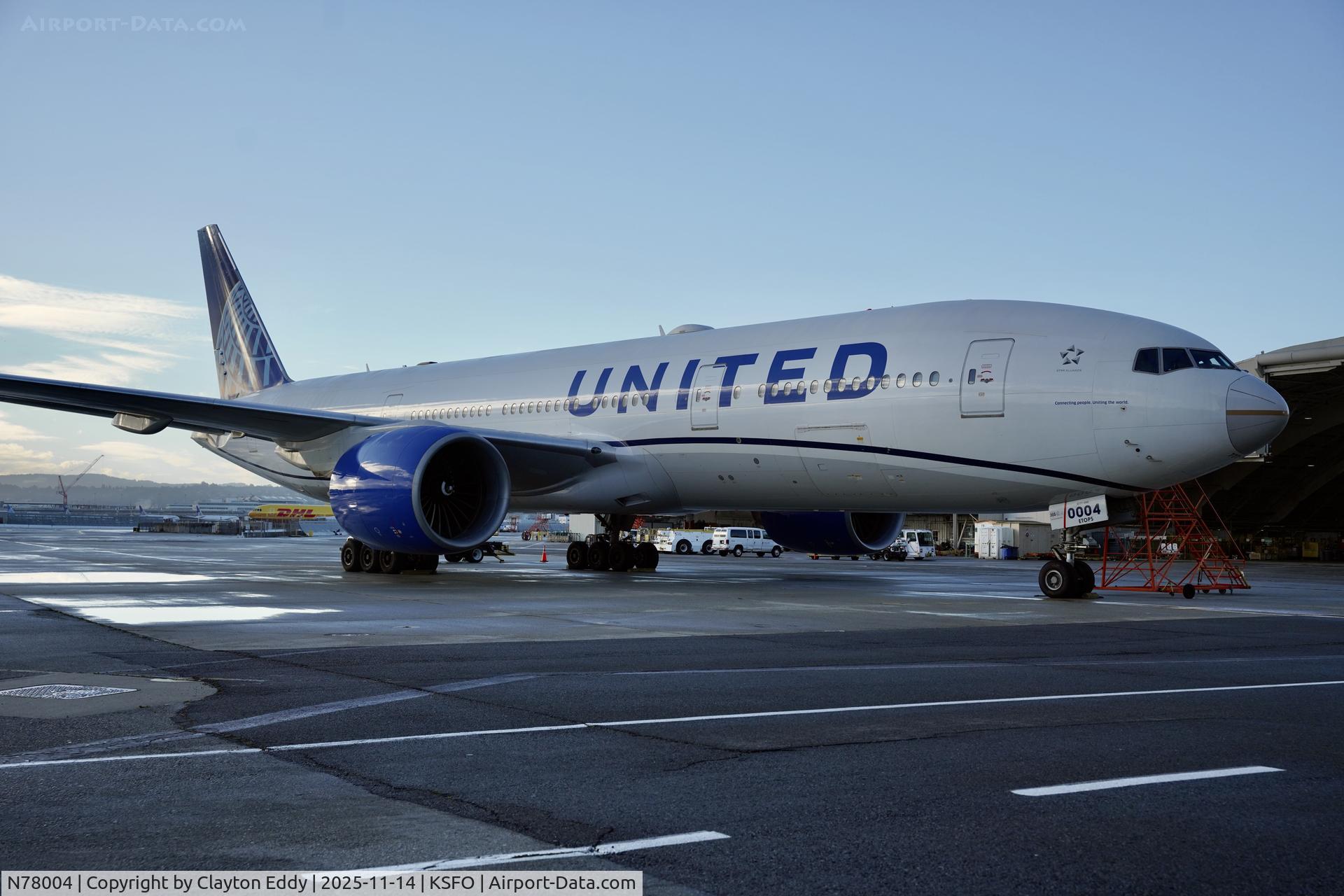 N78004, 1998 Boeing 777-224 C/N 27580, SFO 2025