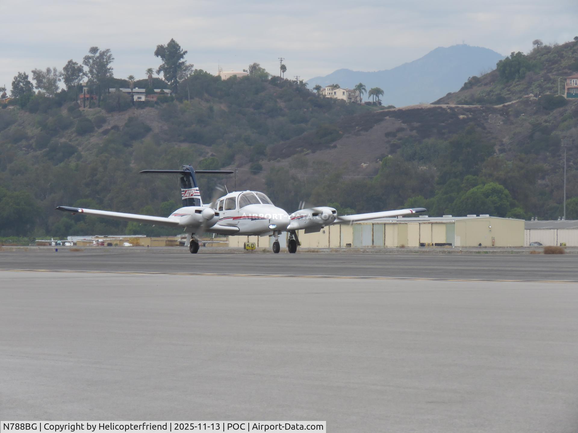 N788BG, 2002 Piper PA-44-180 Seminole C/N 4496143, On taxiway Sierra
