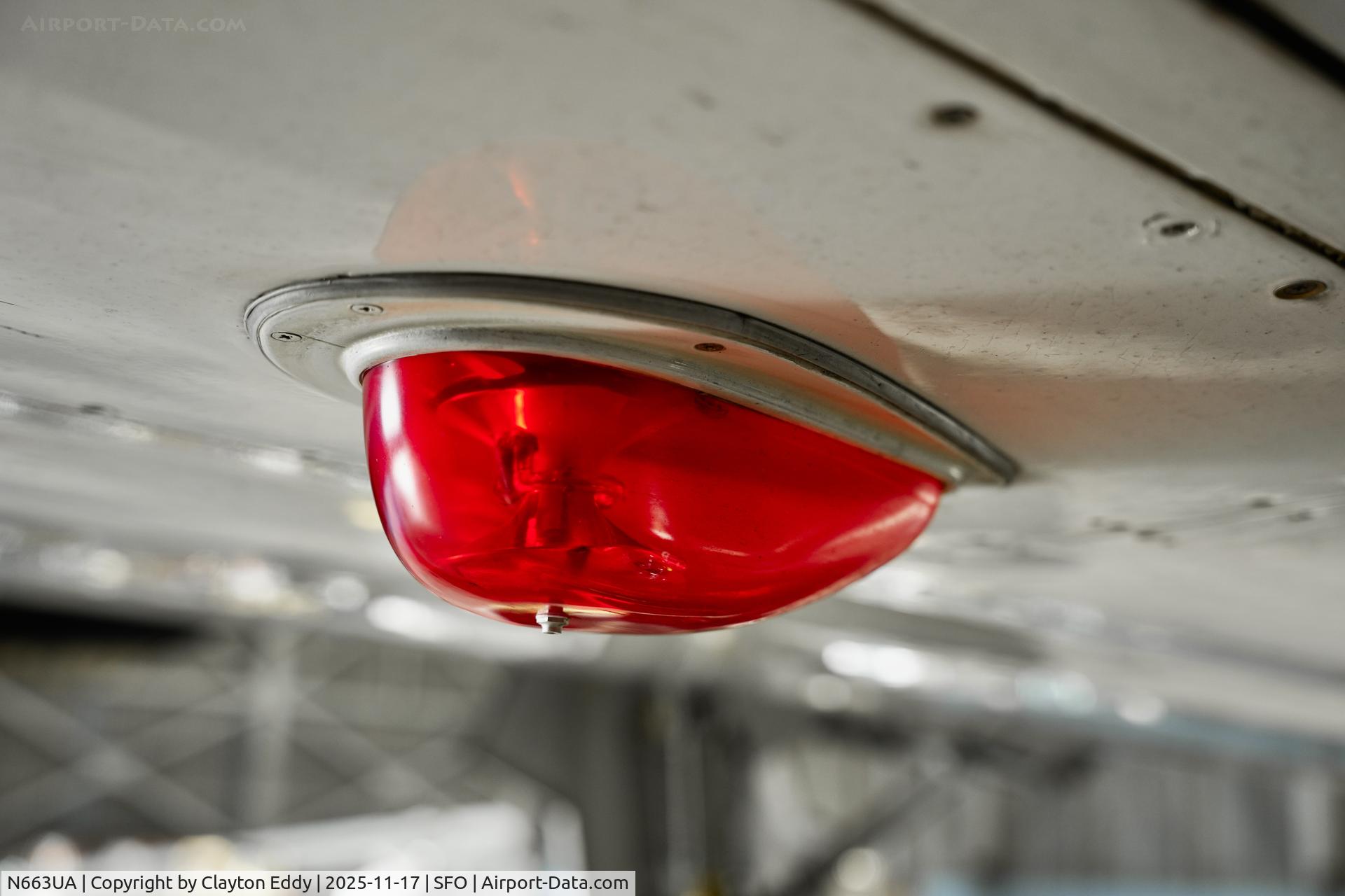 N663UA, 1993 Boeing 767-322 C/N 27160, SFO 2025