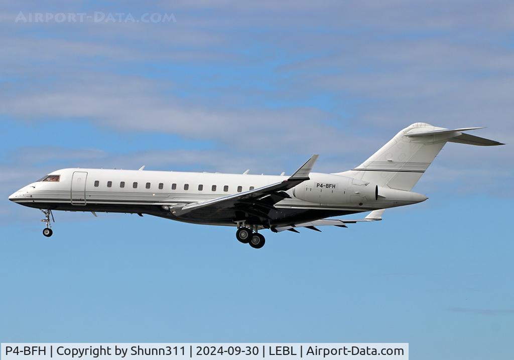 P4-BFH, 2000 Bombardier Global Express (BD-700-1A10) C/N 9087, Landing rwy 32L