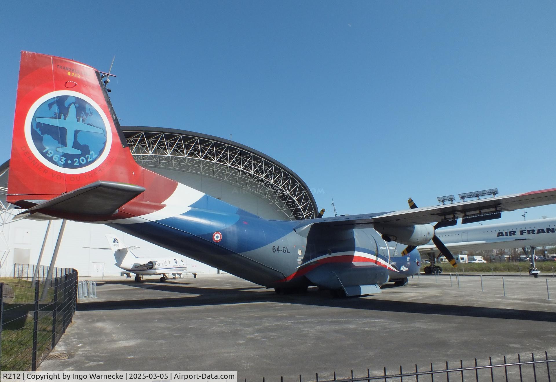 R212, Transall C-160R C/N 215, Transall C-160R in 'last flight in French Air Force 2022' special colours at the Aeroscopia, Blagnac (Toulouse)