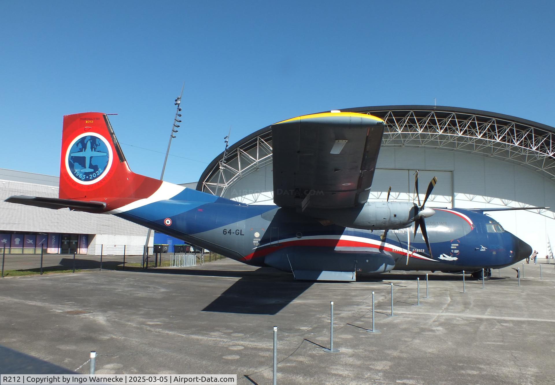 R212, Transall C-160R C/N 215, Transall C-160R in 'last flight in French Air Force 2022' special colours at the Aeroscopia, Blagnac (Toulouse)
