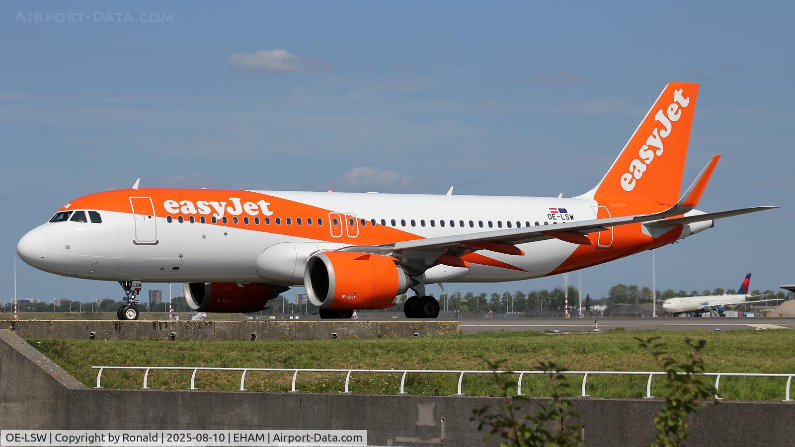 OE-LSW, 2024 Airbus A320-251N C/N 11989, at spl