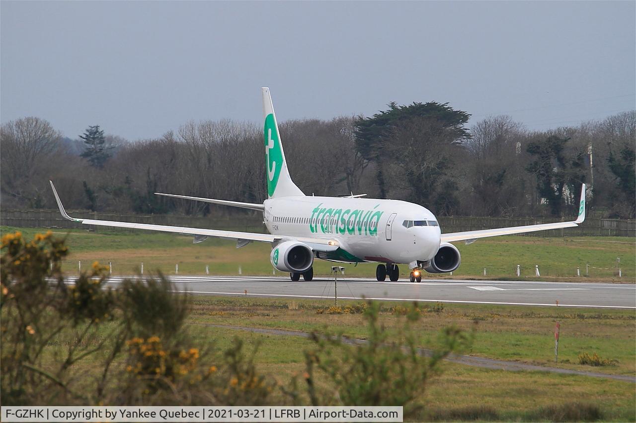 F-GZHK, 2014 Boeing 737-8K2 C/N 37790, Take off run rwy 07R, Brest-Bretagne airport (LFRB-BES)