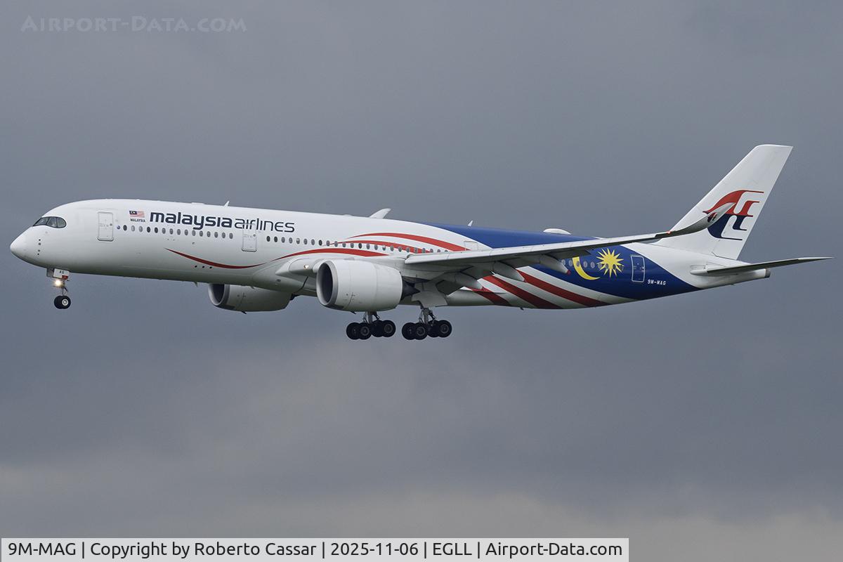 9M-MAG, 2018 Airbus A350-941 C/N 213, London Heathrow Airport
