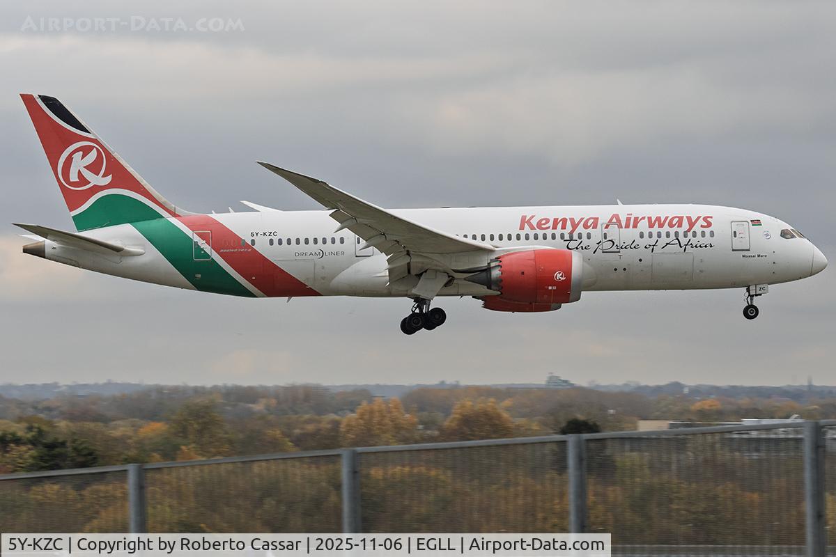 5Y-KZC, 2014 Boeing 787-8 Dreamliner C/N 36040, London Heathrow Airport