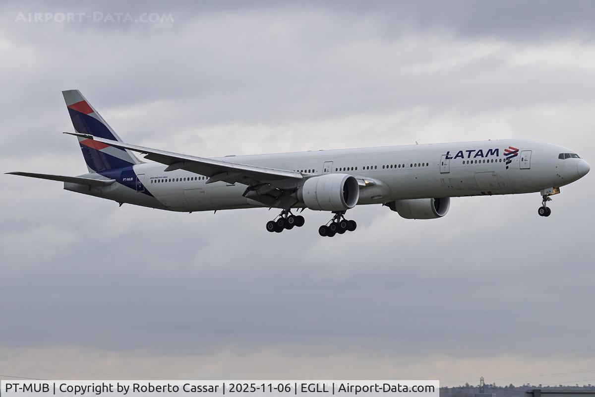 PT-MUB, 2008 Boeing 777-32W/ER C/N 37665, London Heathrow Airport