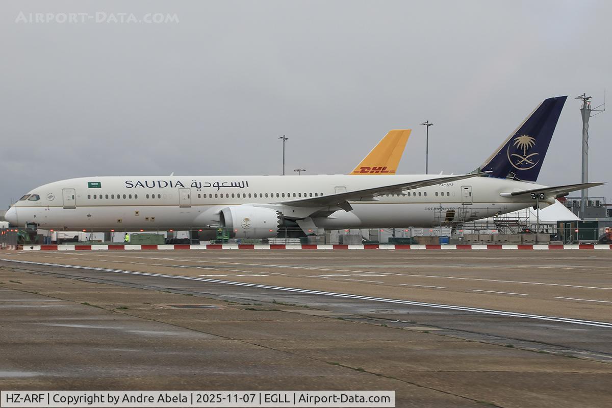 HZ-ARF, 2017 Boeing 787-9 Dreamliner Dreamliner C/N 41549, London Heathrow Airport
