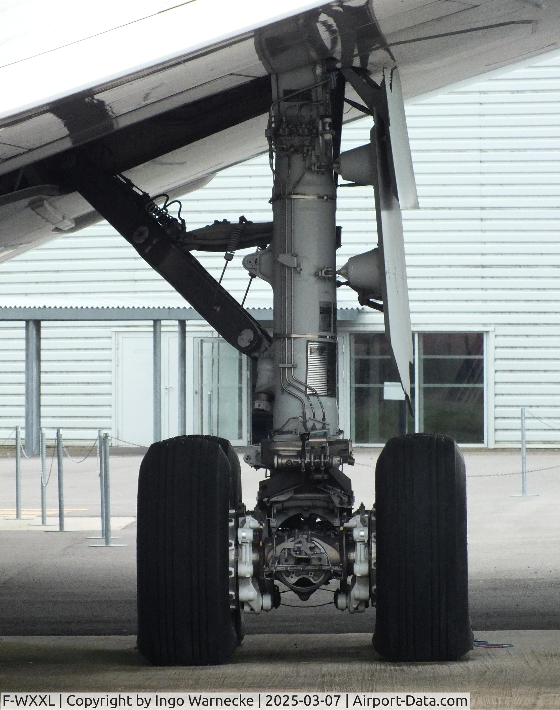 F-WXXL, 2005 Airbus A380-841 C/N 002, Airbus A380-841 at the Aeroscopia, Blagnac (Toulouse)