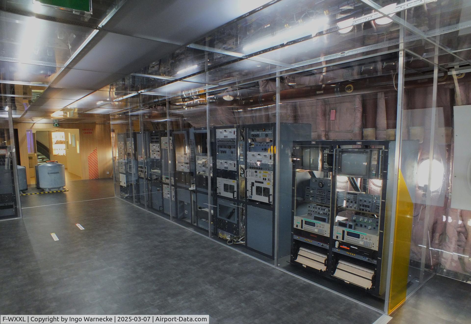 F-WXXL, 2005 Airbus A380-841 C/N 002, Airbus A380-841 at the Aeroscopia, Blagnac (Toulouse) #i