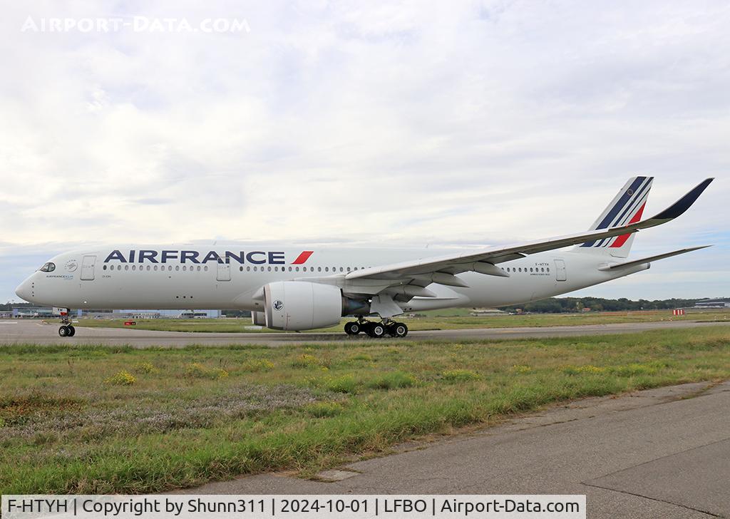 F-HTYH, 2021 Airbus A350-941 C/N 488, Taxiing holding point rwy 14L for departure after maintenance at Air France facility...