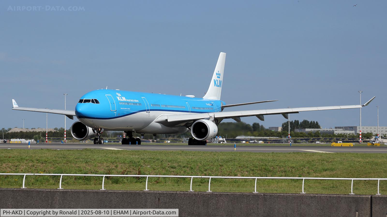 PH-AKD, 2012 Airbus A330-303 C/N 1300, at spl