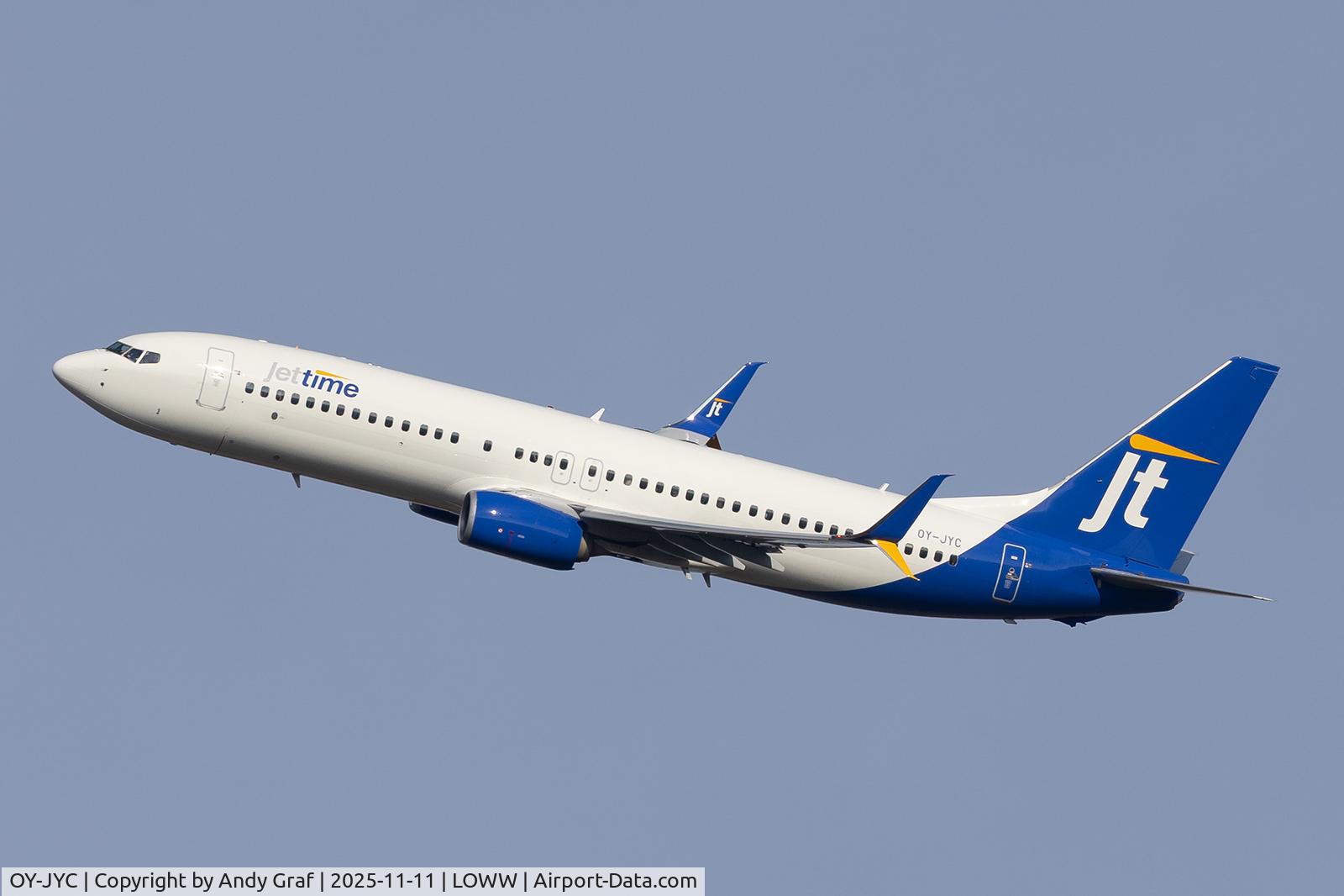 OY-JYC, 2015 Boeing B737-8KN C/N 40274, Jettime 737-800