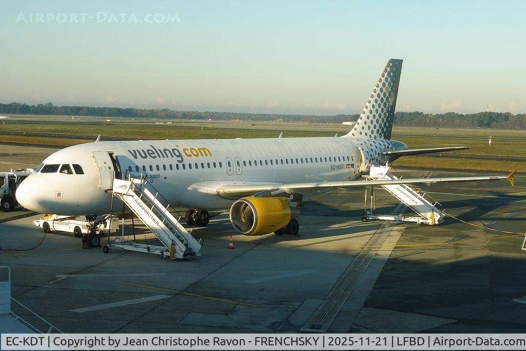 EC-KDT, 2007 Airbus A320-216 C/N 3145, Barcelona (BCN)	Bordeaux (BOD)	VY2914