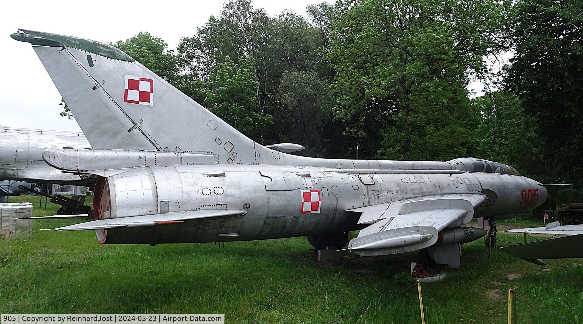 905, Sukhoi Su-7UM Moujik C/N 2905, Seldom seen SU-7 two-seater at the Military Aviation Museum at Drzonow, Poland