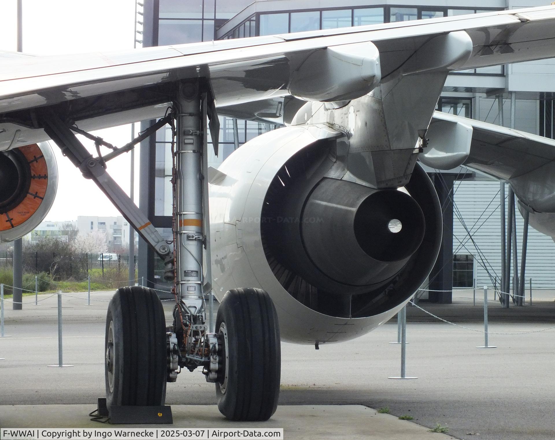 F-WWAI, 1987 Airbus A320-211 C/N 001, Airbus A320-211 (first prototype A320-111, later converted to -211) at the Aeroscopia, Blagnac (Toulouse)