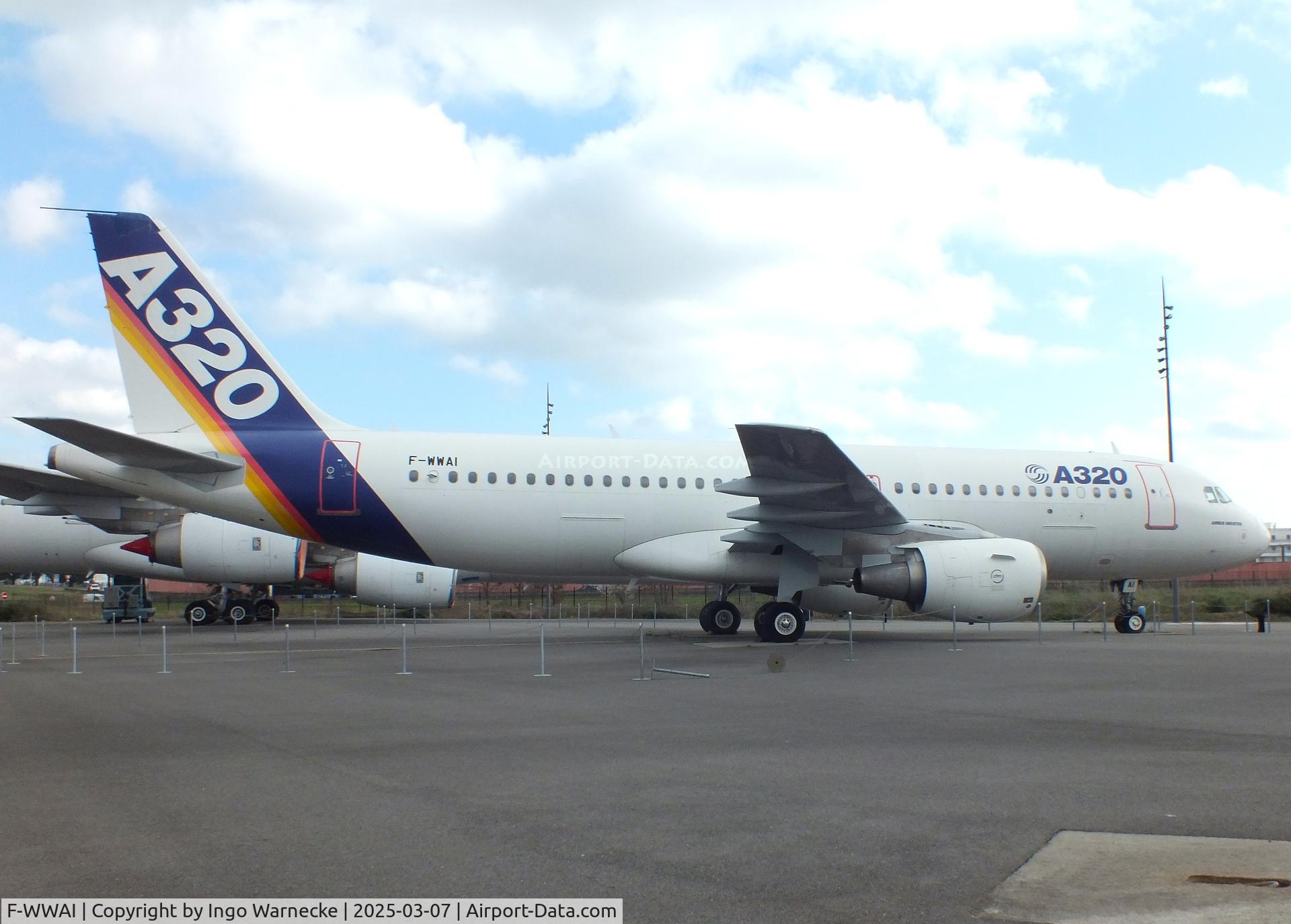 F-WWAI, 1987 Airbus A320-211 C/N 001, Airbus A320-211 (first prototype A320-111, later converted to -211) at the Aeroscopia, Blagnac (Toulouse)