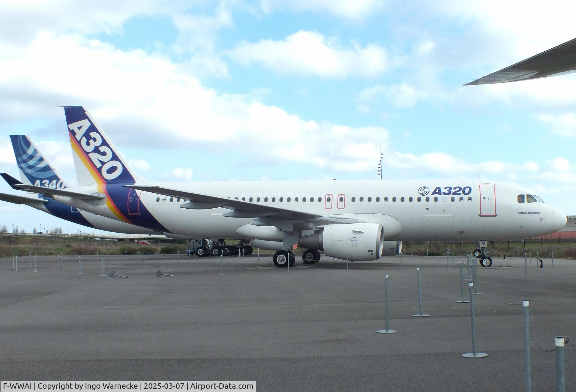 F-WWAI, 1987 Airbus A320-211 C/N 001, Airbus A320-211 (first prototype A320-111, later converted to -211) at the Aeroscopia, Blagnac (Toulouse)