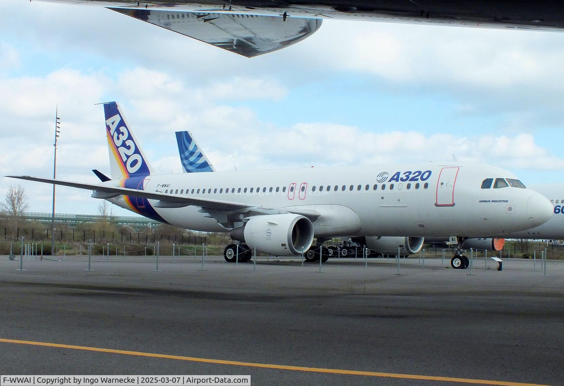 F-WWAI, 1987 Airbus A320-211 C/N 001, Airbus A320-211 (first prototype A320-111, later converted to -211) at the Aeroscopia, Blagnac (Toulouse)