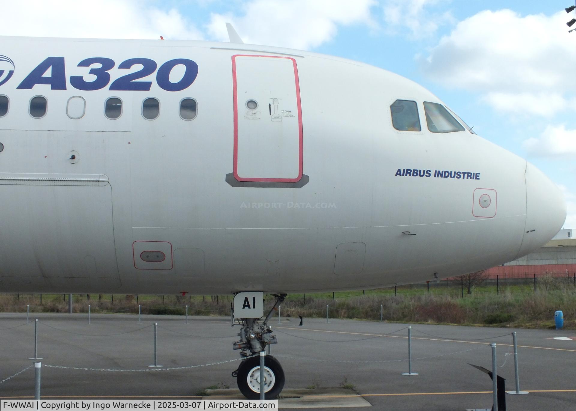 F-WWAI, 1987 Airbus A320-211 C/N 001, Airbus A320-211 (first prototype A320-111, later converted to -211) at the Aeroscopia, Blagnac (Toulouse)