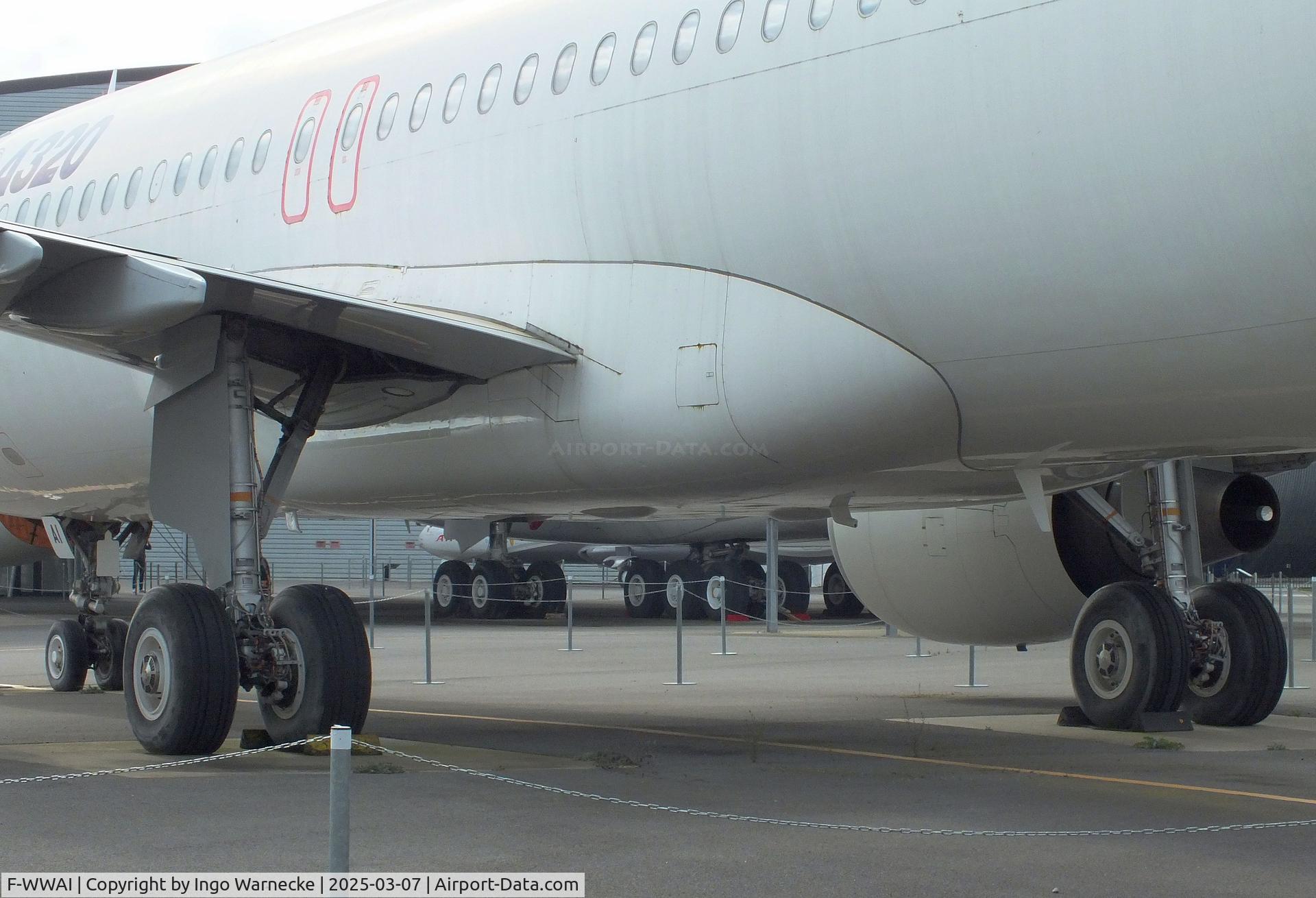 F-WWAI, 1987 Airbus A320-211 C/N 001, Airbus A320-211 (first prototype A320-111, later converted to -211) at the Aeroscopia, Blagnac (Toulouse)