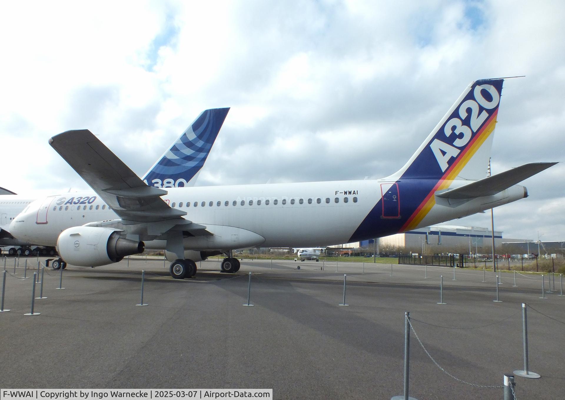 F-WWAI, 1987 Airbus A320-211 C/N 001, Airbus A320-211 (first prototype A320-111, later converted to -211) at the Aeroscopia, Blagnac (Toulouse)