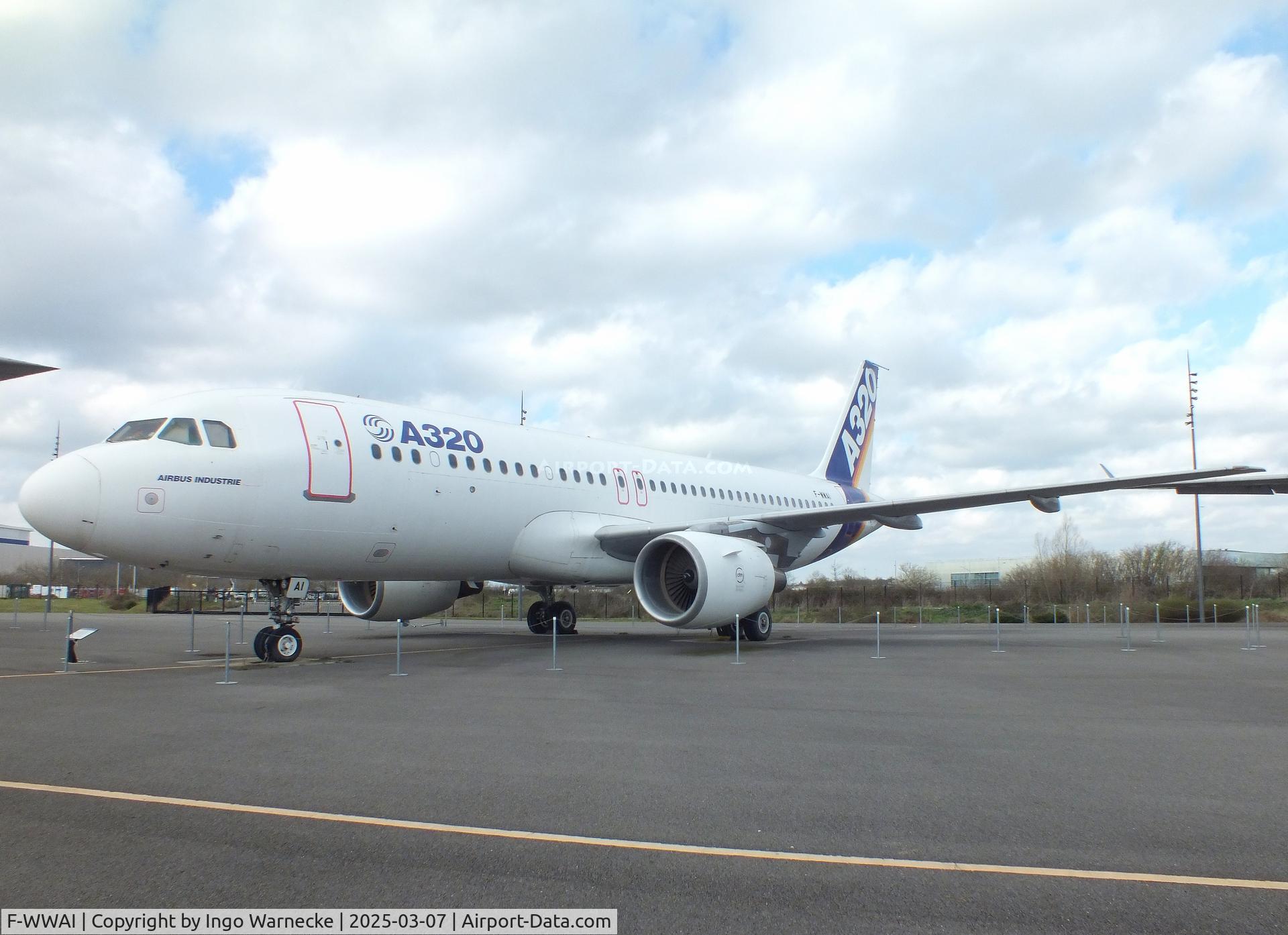 F-WWAI, 1987 Airbus A320-211 C/N 001, Airbus A320-211 (first prototype A320-111, later converted to -211) at the Aeroscopia, Blagnac (Toulouse)