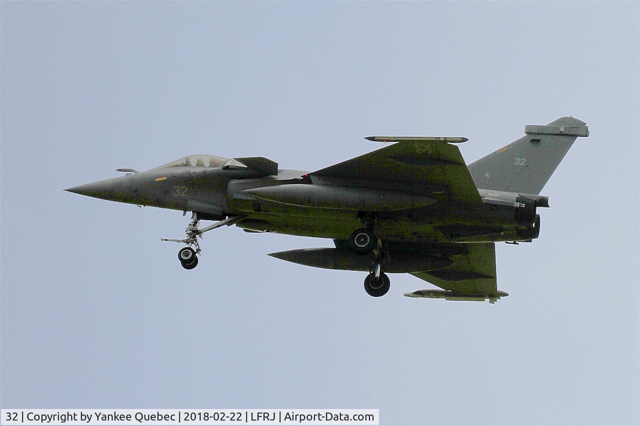 32, Dassault Rafale M C/N 32, Dassault Rafale M, Landivisiau Naval Air Base (LFRJ-LDV)