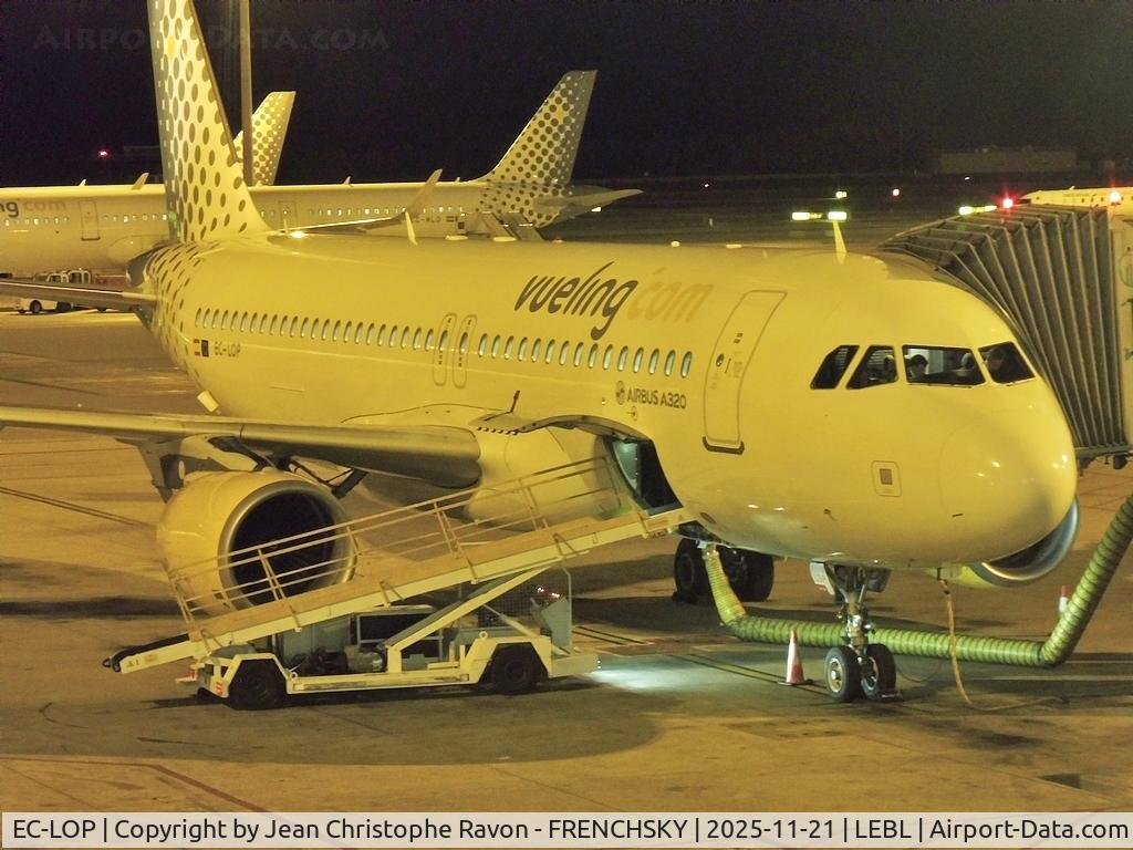 EC-LOP, 2011 Airbus A320-214 C/N 4937, Vueling