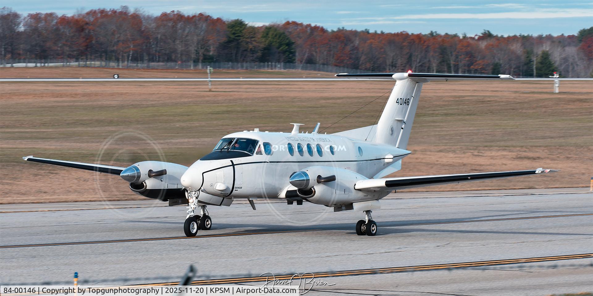 84-00146, 1985 Beechcraft C-12U C/N BL-76, PAT579 taxiing to RW34