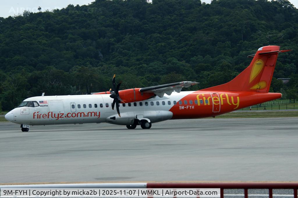 9M-FYH, 2010 ATR 72-212A C/N 934, Taxiing