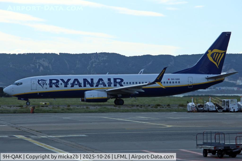 9H-QAK, 2017 Boeing 737-8AS C/N 44793, Taxiing