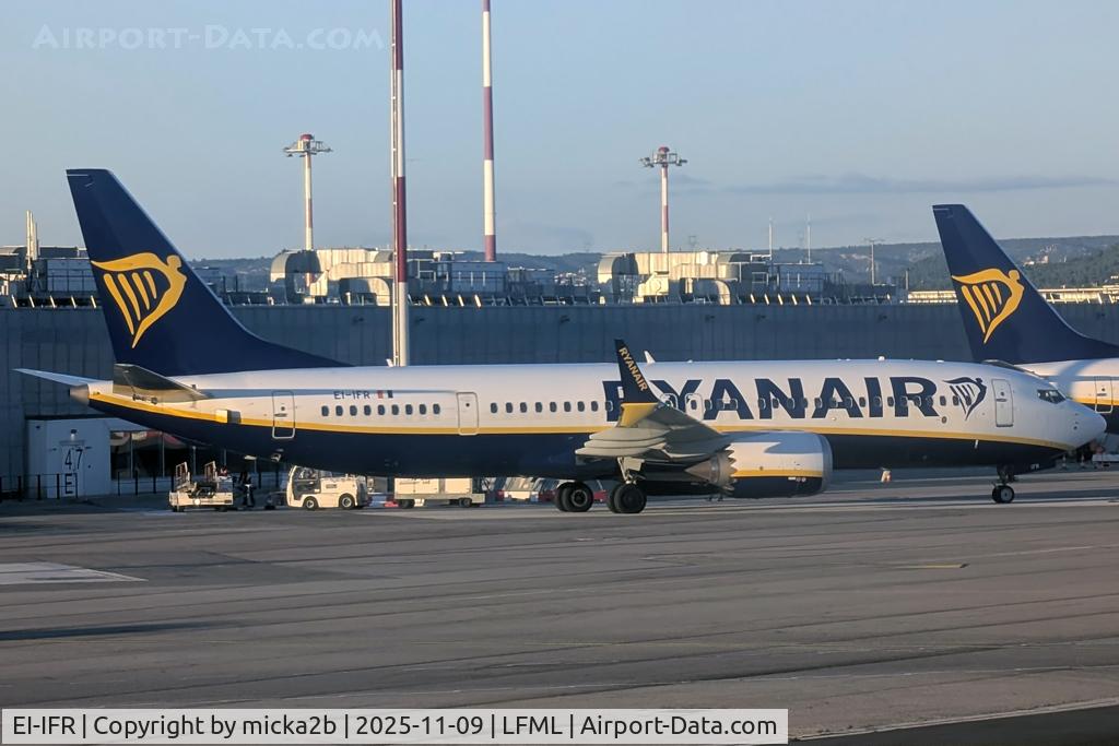 EI-IFR, 2022 Boeing 737 MAX 8-200 C/N 67134, Parked