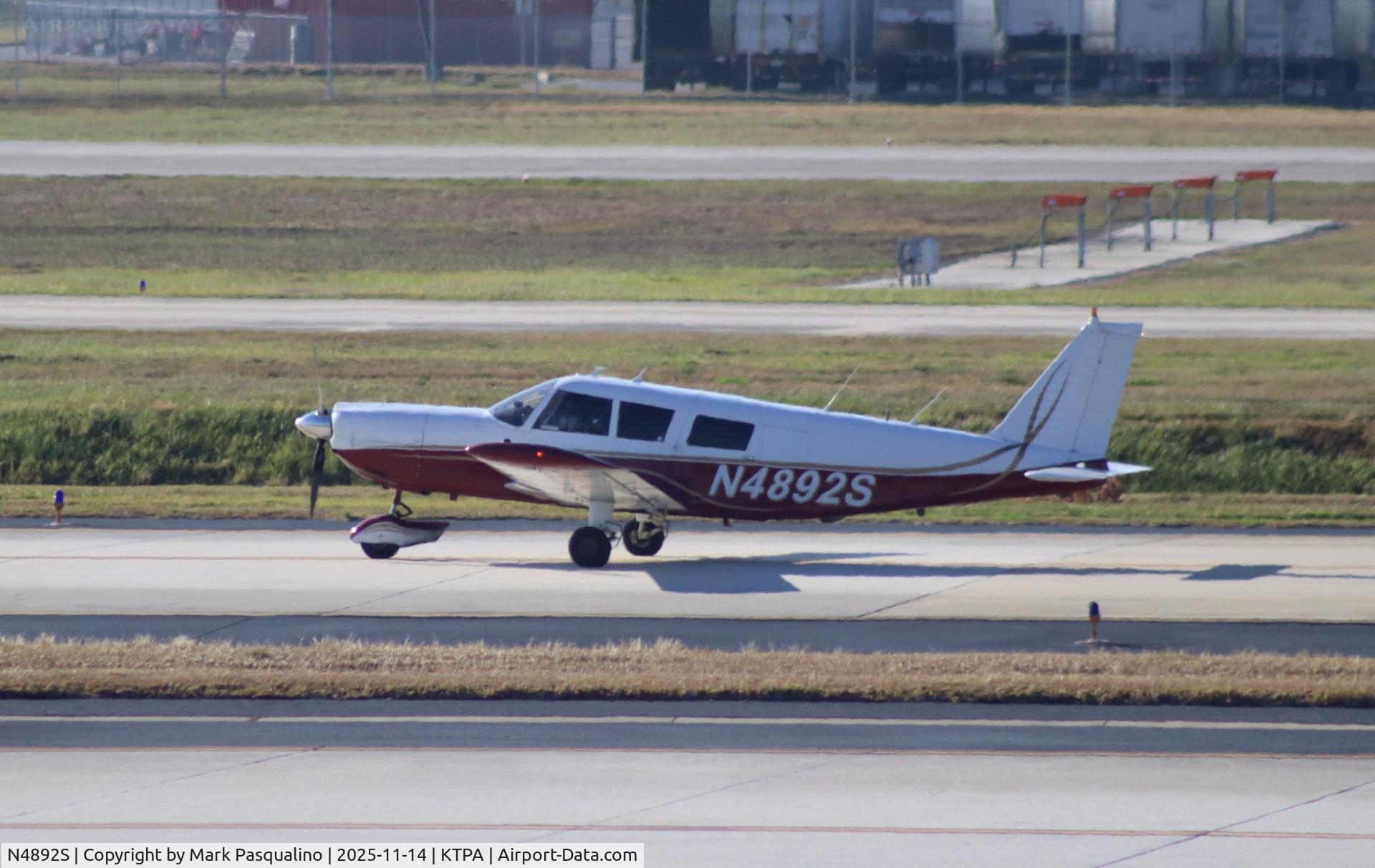 N4892S, 1971 Piper PA-32-300 Cherokee Six C/N 32-7140058, Piper PA-32-300