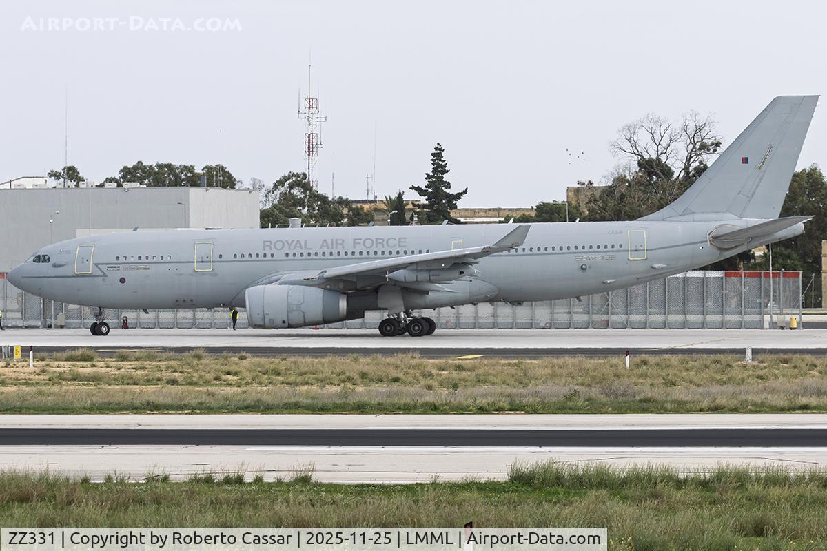 ZZ331, 2011 Airbus KC2 Voyager (A330-243MRTT) C/N 1248, Park 8 - South