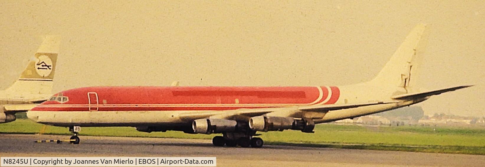 N8245U, 1960 Douglas DC-8-33 C/N 45259, ex-slide