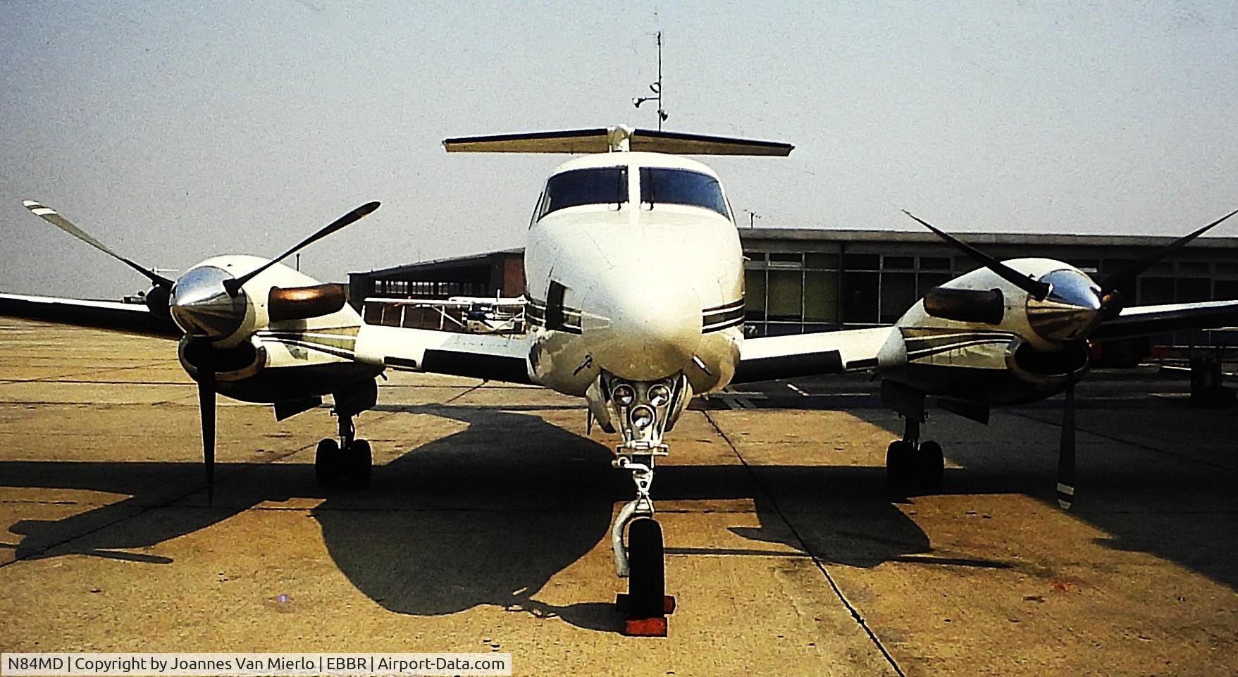 N84MD, Beech 200 C/N BB352, ex-slide