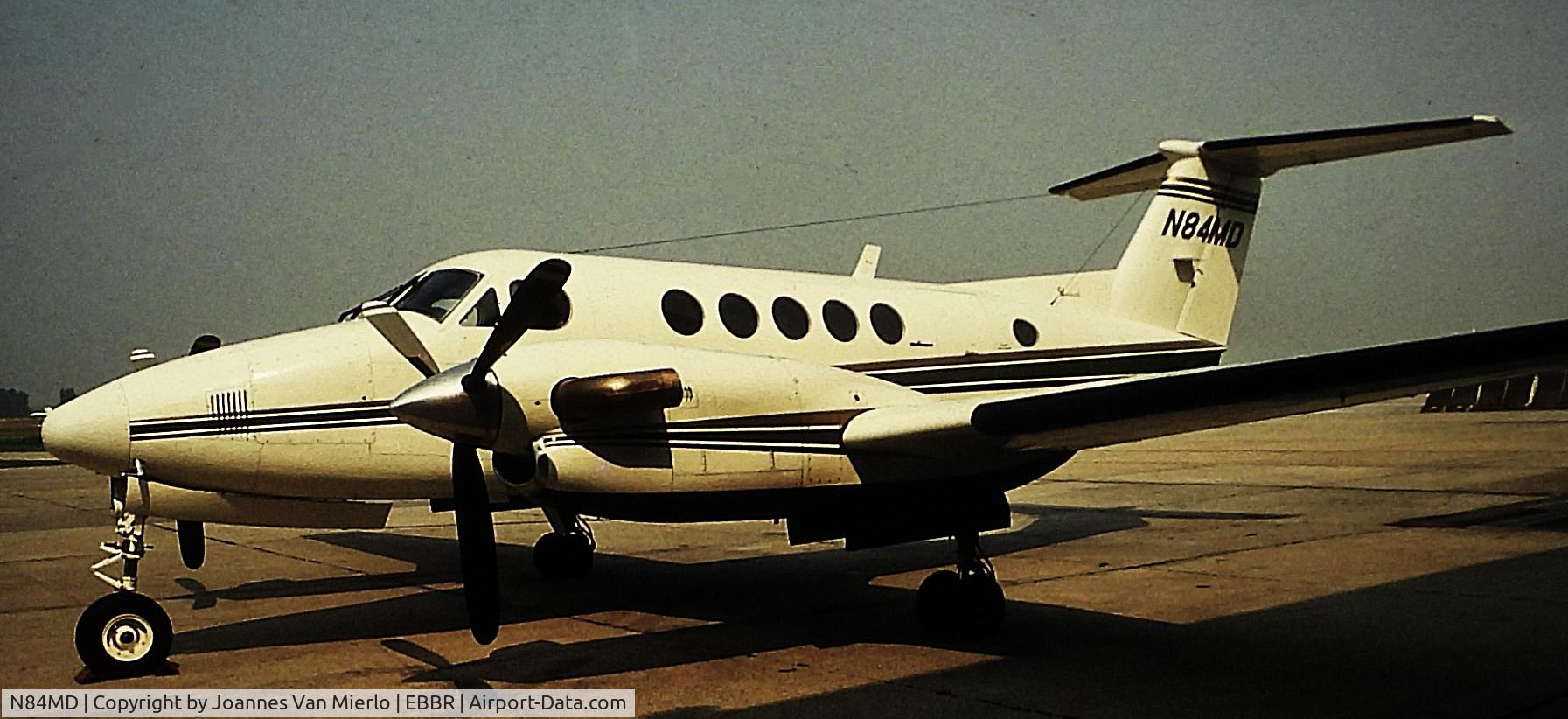 N84MD, Beech 200 C/N BB352, ex-slide