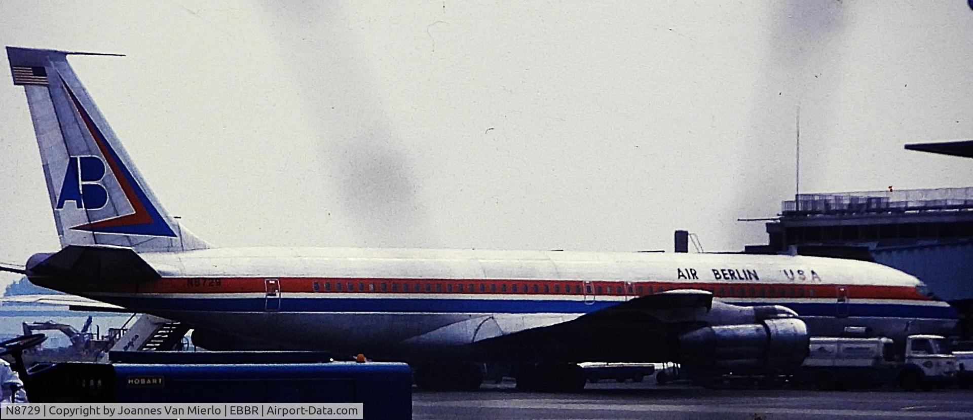 N8729, Boeing 707-331B C/N 20058, ex-slide
