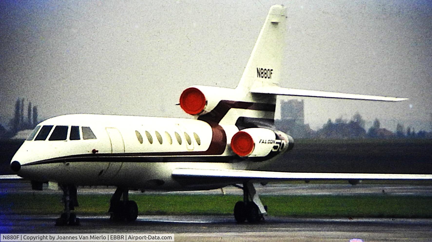 N880F, Dassault 50 C/N 00000000000, ex-slide