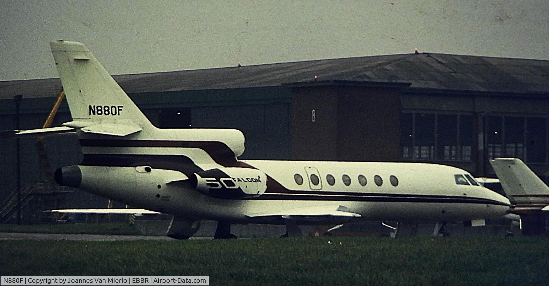 N880F, Dassault 50 C/N 00000000000, ex-slide