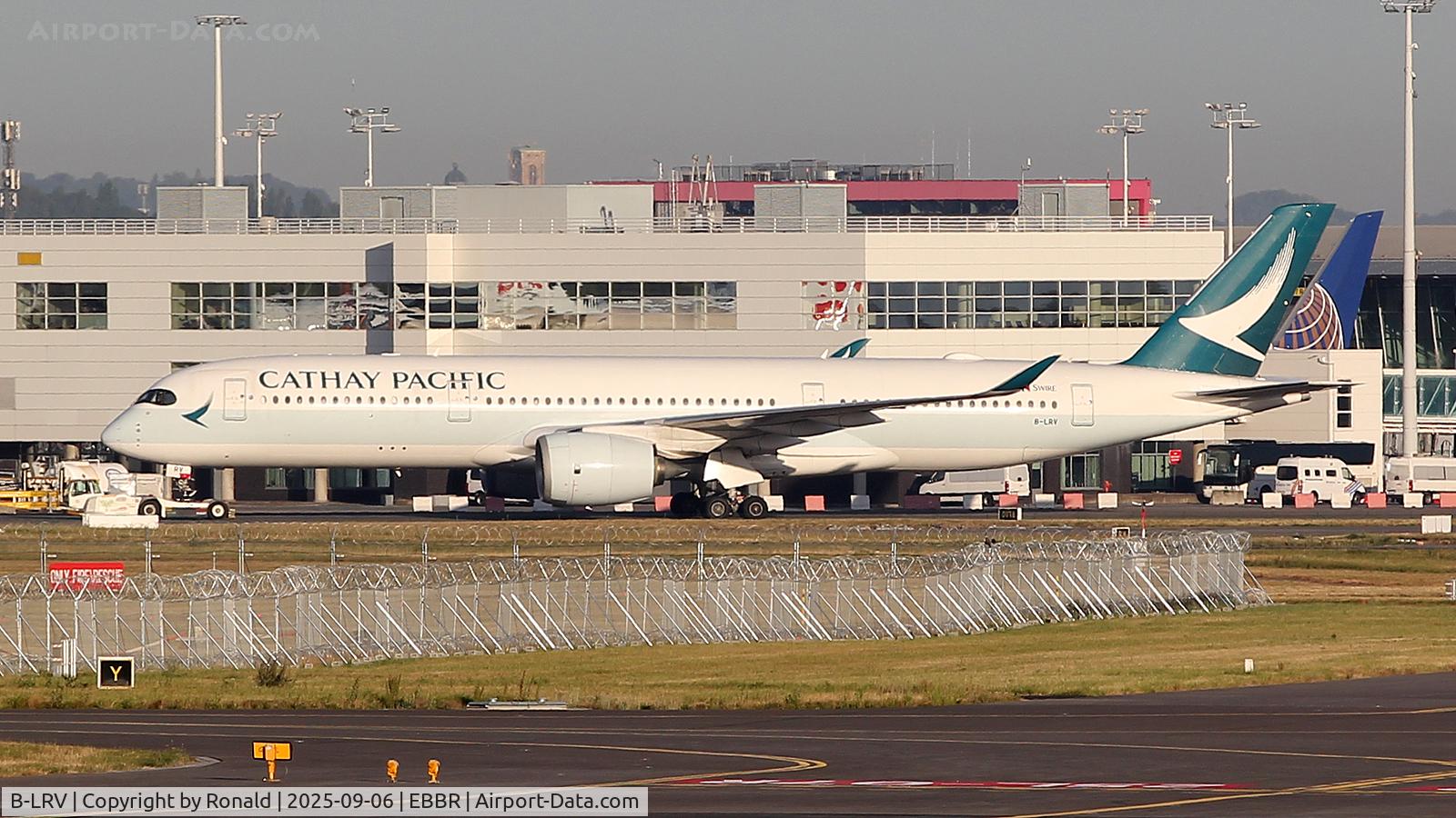 B-LRV, 2017 Airbus A350-941 C/N 154, at ebbr