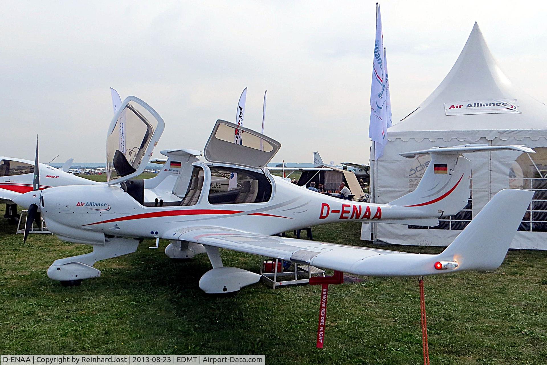 D-ENAA, 2013 Diamond DA-40NG Diamond Star C/N 40.N088, Diamond Star of FBO Air Alliance at Tannkosh 2013
