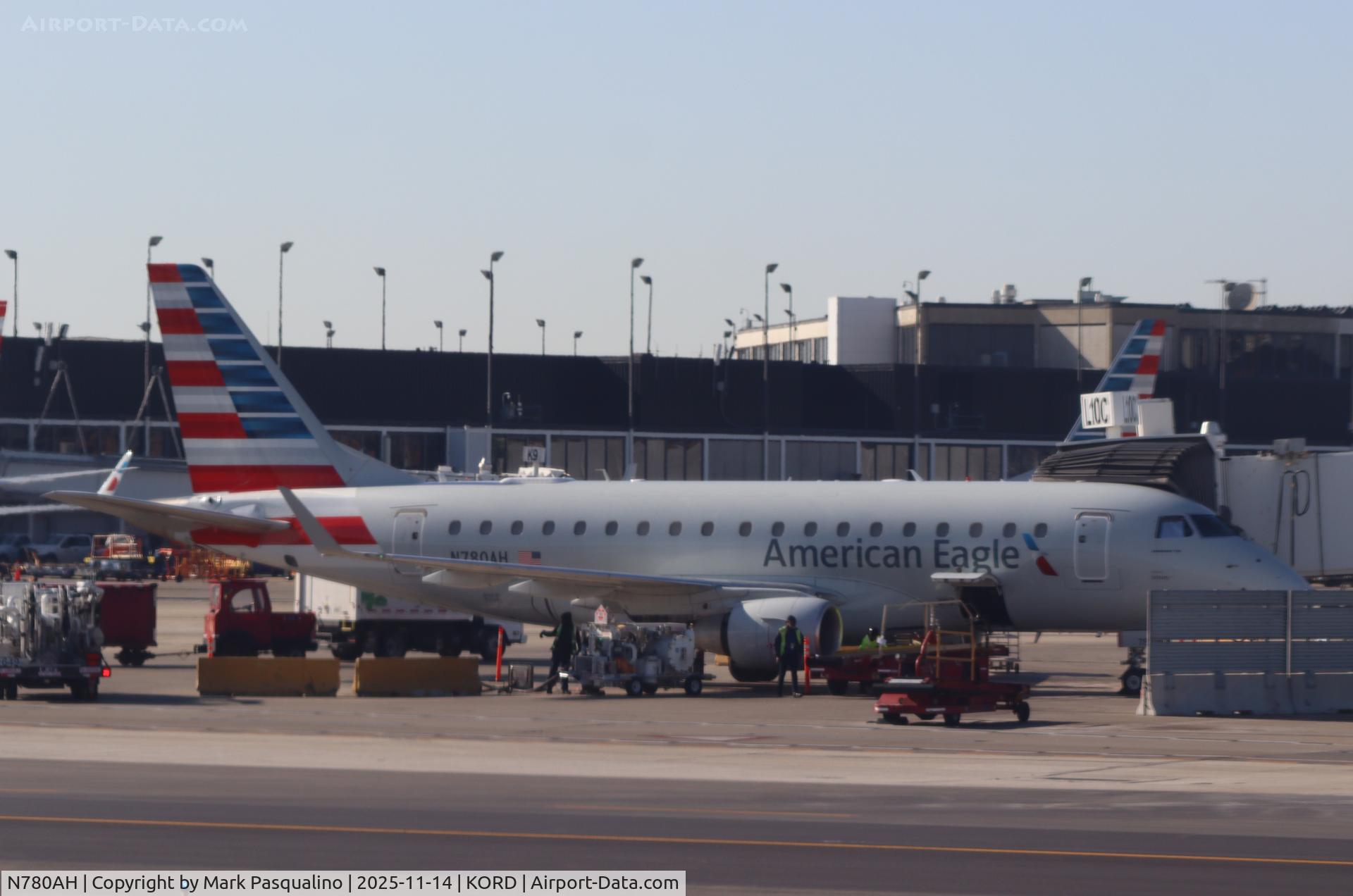 N780AH, 2006 Embraer 170SU (ERJ-170-100SU) C/N 17000131, ERJ-170-100SU