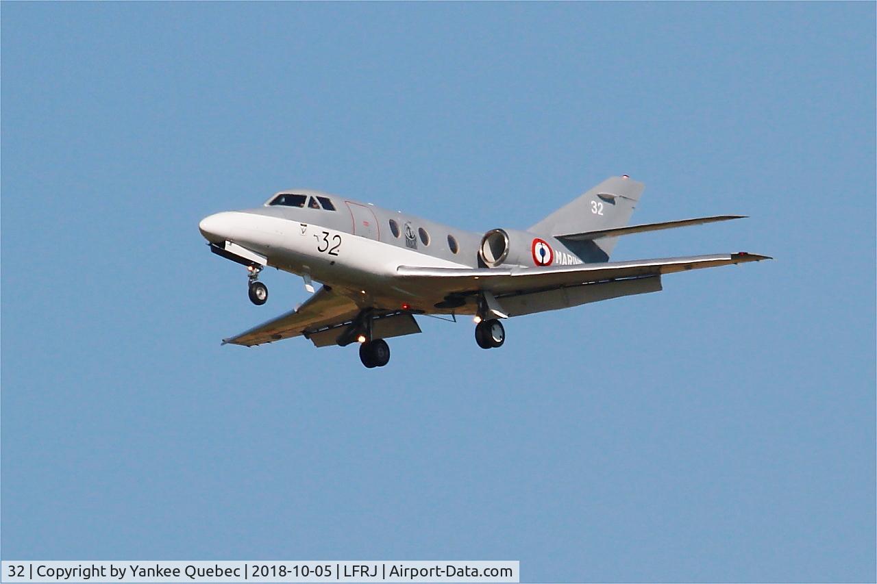 32, 1974 Dassault Falcon 10MER C/N 32, Dassault Falcon 10 MER, Landivisiau Naval Air Base (LFRJ-LDV)