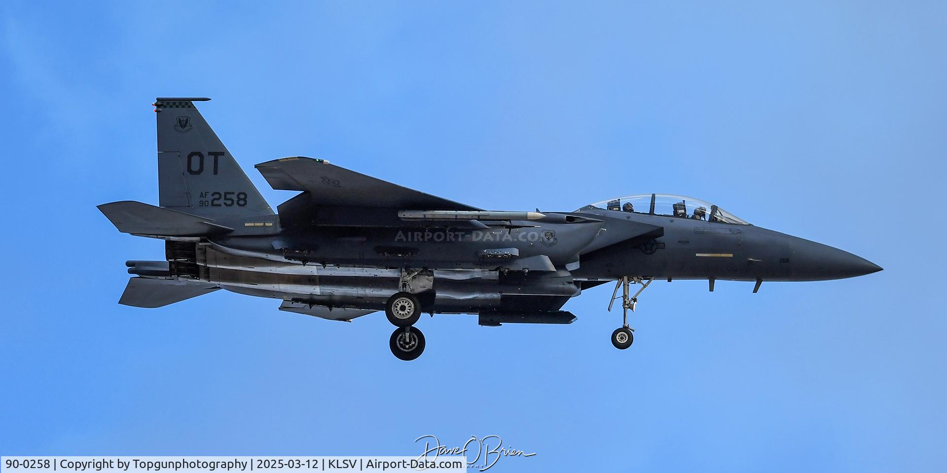 90-0258, 1990 McDonnell Douglas F-15E Strike Eagle C/N 1198/E160, HOSS31 returning from a RF25-2 sortie